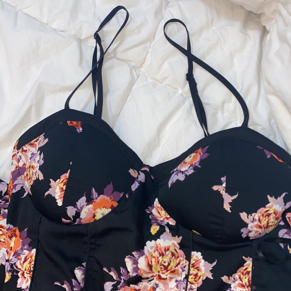 Floral jumpsuit - Picture 3 of 3